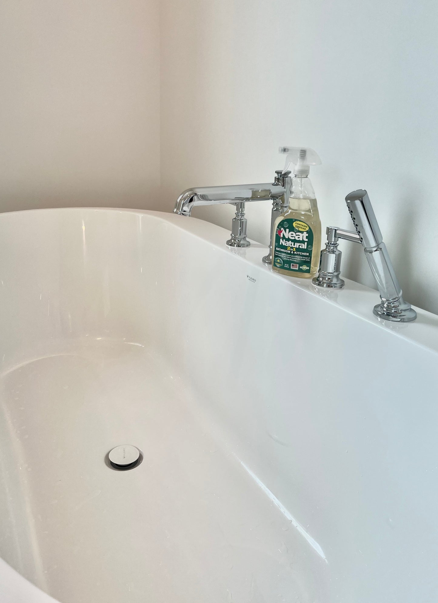 Neat Natural 2 in 1 - Bathroom and Kitchen Cleaner